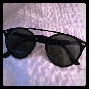 Ray Ban Black Aviator-Style Sunglasses